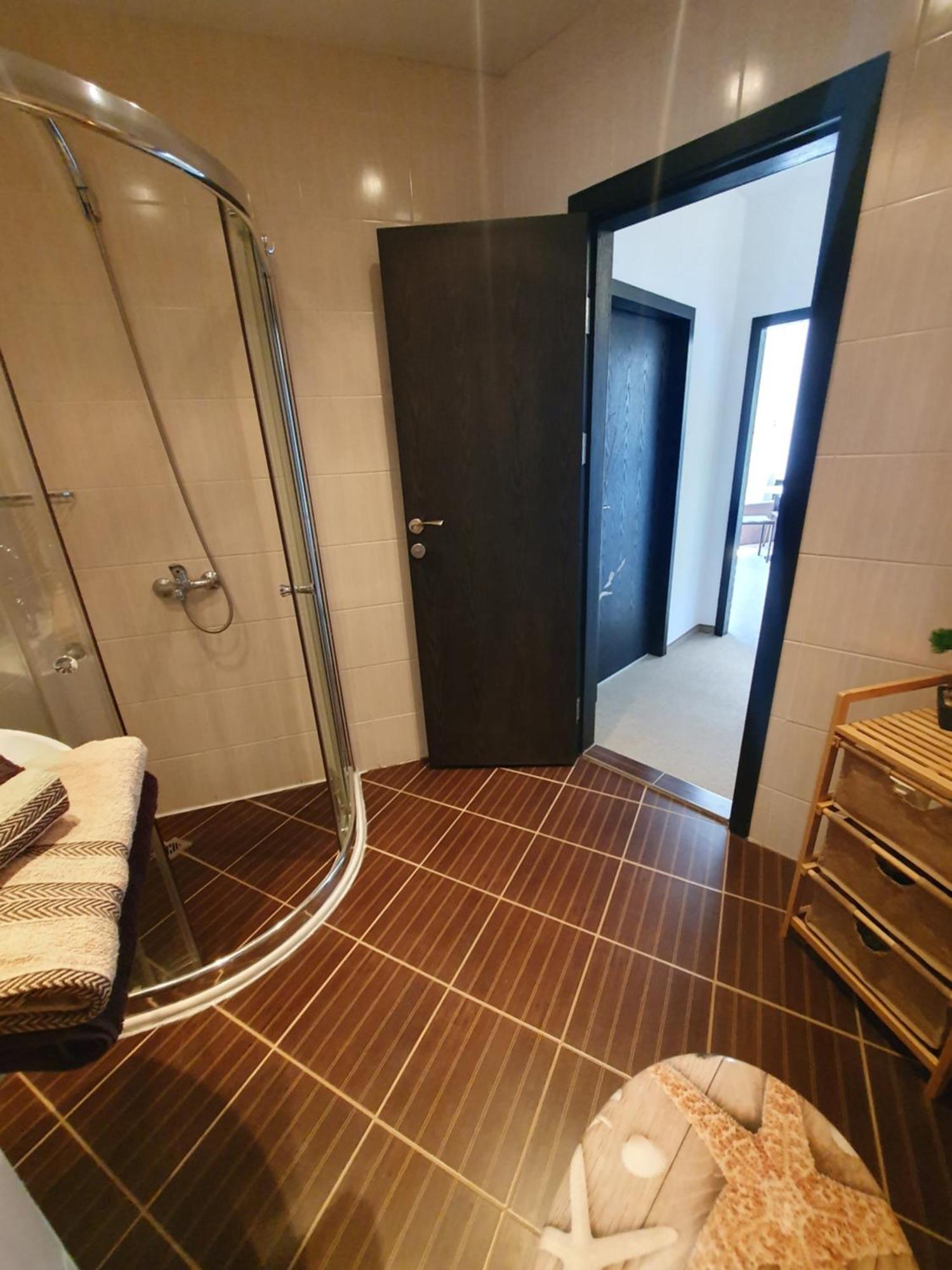 Elena'S Lux Aparthotel - Town & Sea View - Atlantis Spa Sarafovo Extérieur photo